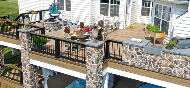 Custom Deck Design Contractors in Burbank, CA