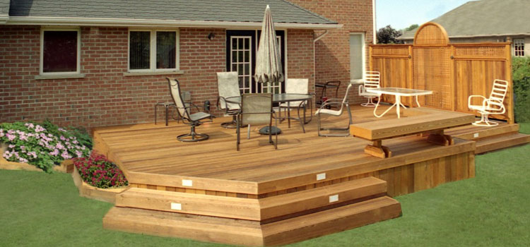 Cedar Composite Decking in Burbank, CA